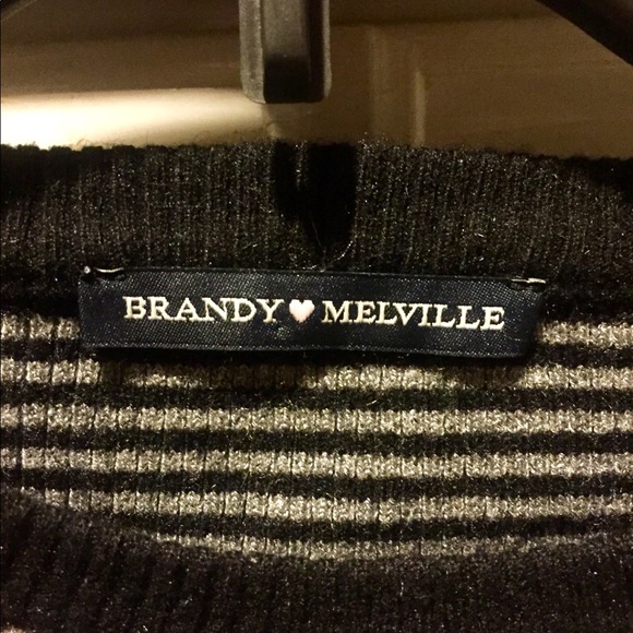 NWOT Brandy Melville striped crop sweater - Picture 3 of 5